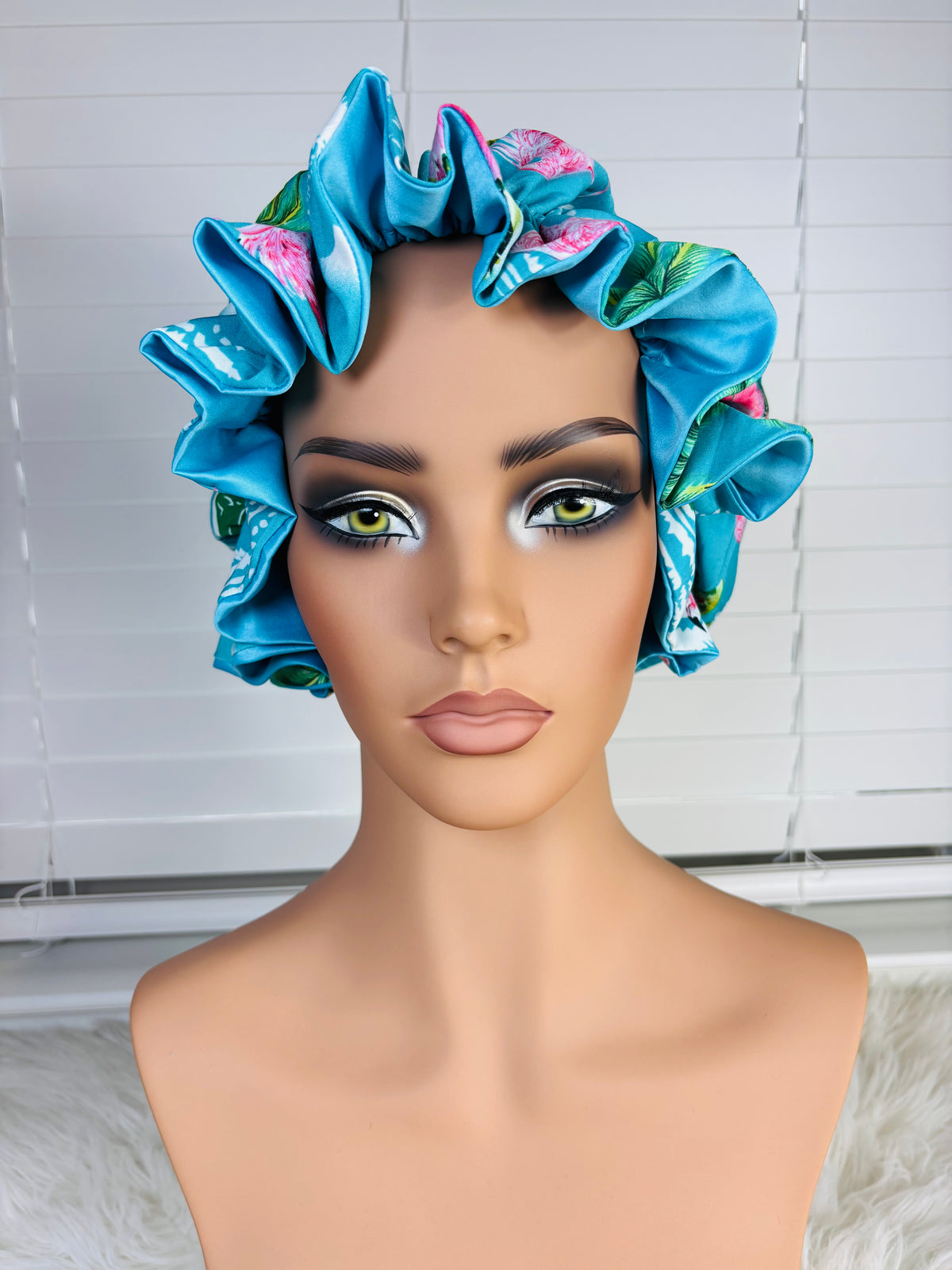 Reversible Satin Bonnet – 2-in-1 Hair Protection