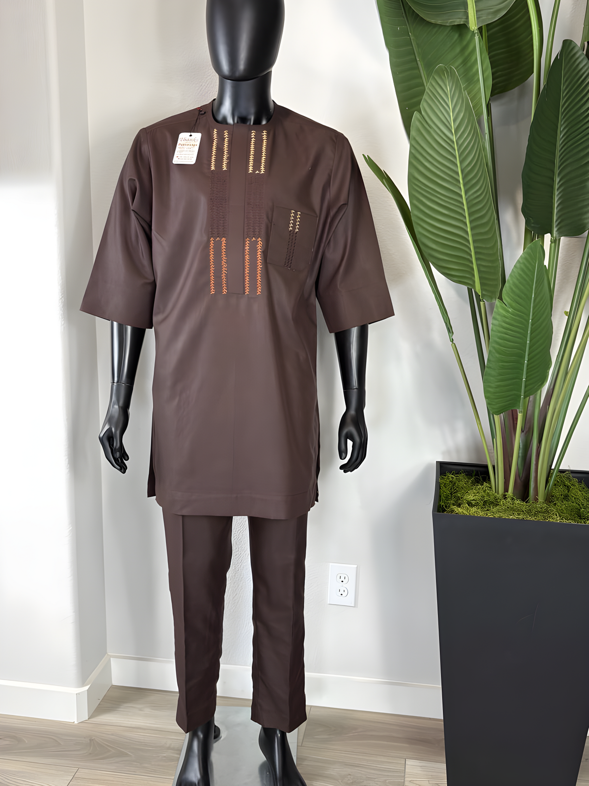 BROWN SHORT SLEEVE MEN'S SENATOR NATIVE