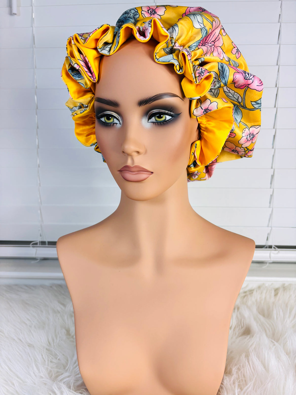 Reversible Satin Bonnet – 2-in-1 Hair Protection