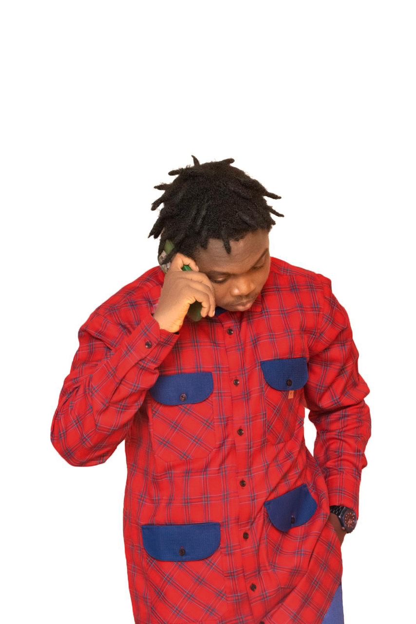 Checked shirt,long sleeves paired with blue pants planned