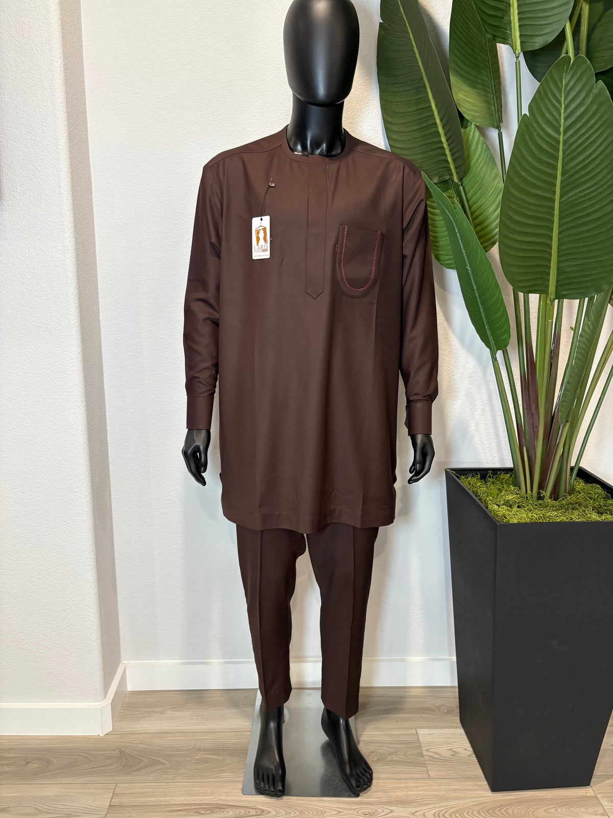 BROWN LONG SLEEVE MEN’S SENATOR NATIVE
