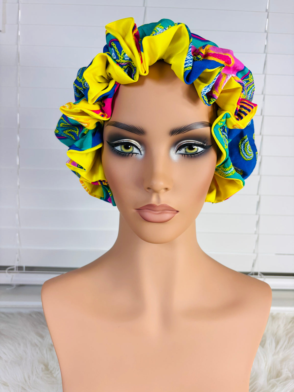 Reversible Satin Bonnet – 2-in-1 Hair Protection