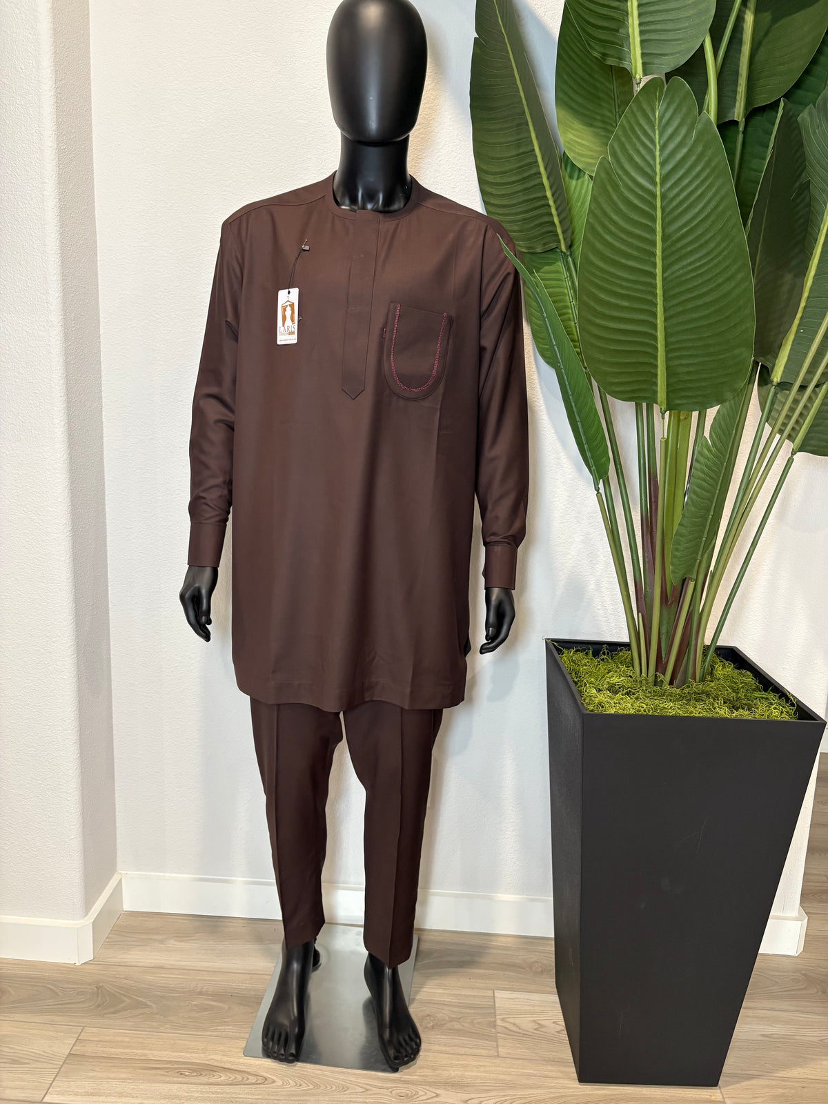 BROWN LONG SLEEVE MEN’S SENATOR NATIVE
